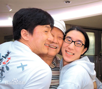 房祖名家庭照素颜照相册