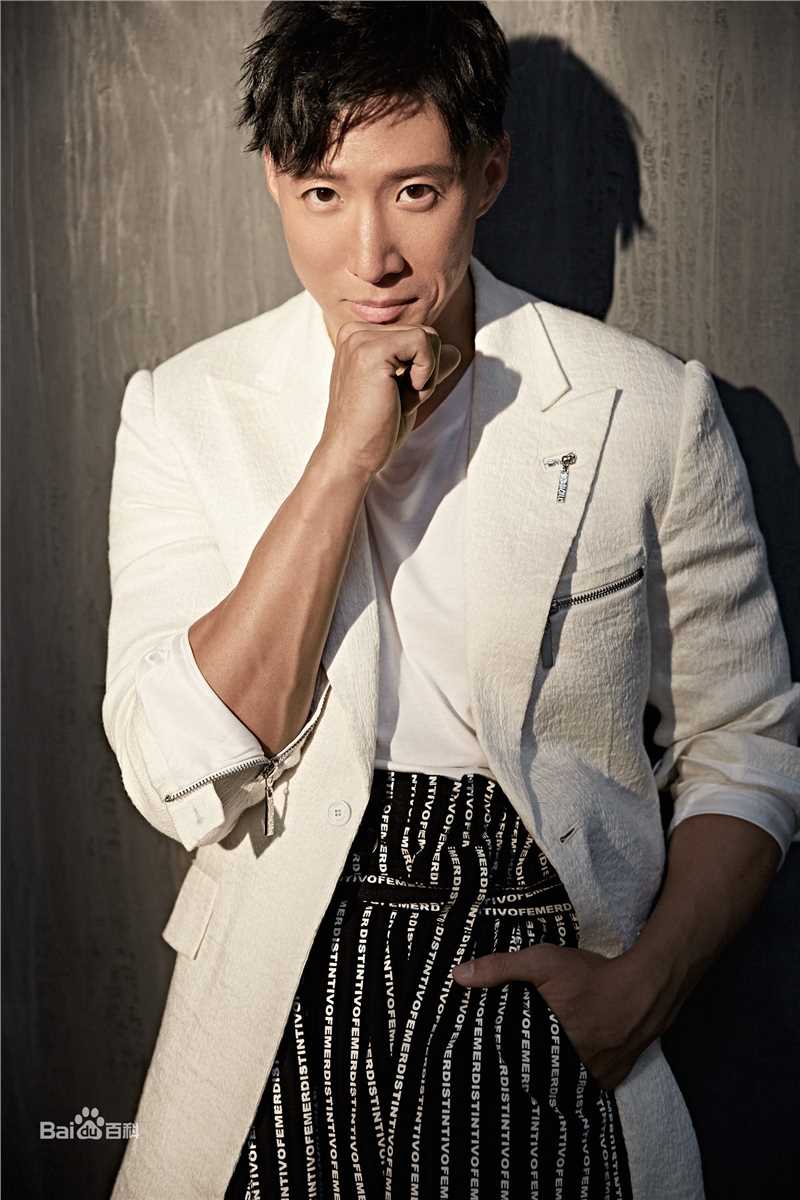 洪天照(Sammy Hung)生活照前后照片