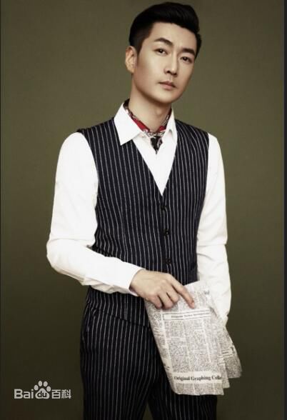 李进荣生活照素颜照相册