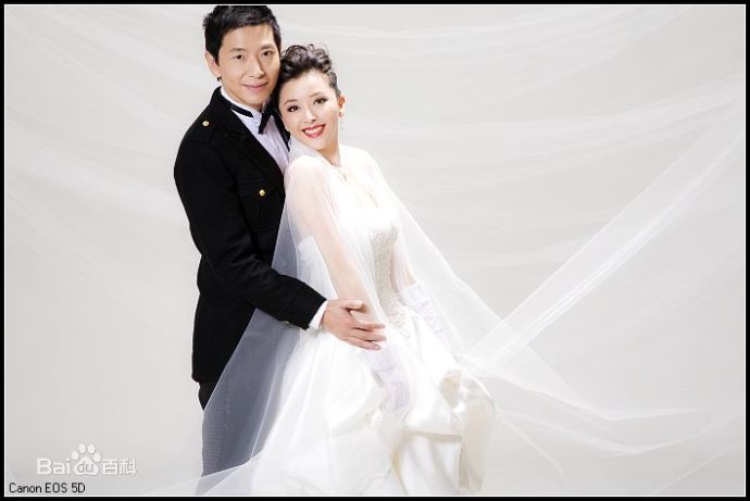 黄小蕾(Huang Xiaolei)婚纱照性感图片图集
