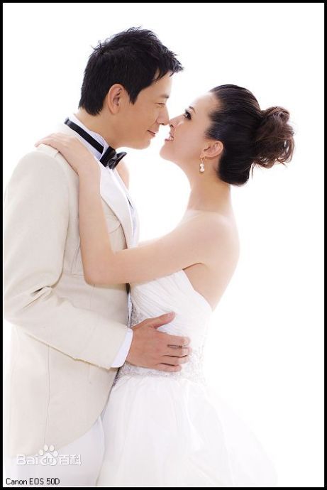 黄小蕾(Huang Xiaolei)婚纱照性感图片图集