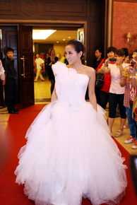 何洁(J.He)签约华谊兄弟素颜照相册