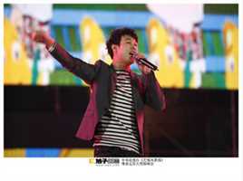 沈鹤(Shen He)情系辽阳大型演唱会生活照