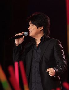 周华健(Emil Wakin Chau)欢乐中国行图片图集