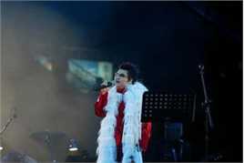 韩红(Han Hong)演出照2生活照相册