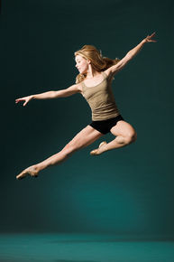 精选阿曼达·舒尔(Amanda Schull)精彩图册