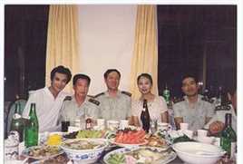 陶为(TAOWEI)与中国宇航员壁纸壁纸