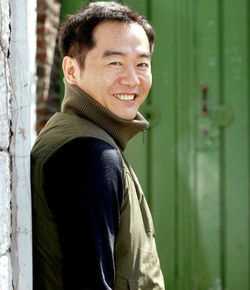 最新张镇()性感图片