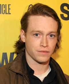 卡莱伯·兰德里·琼斯(Caleb Landry Jones)前后照片