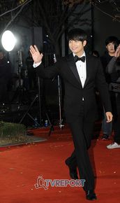 最新朴施厚(,Park Si Hoo)精彩图册