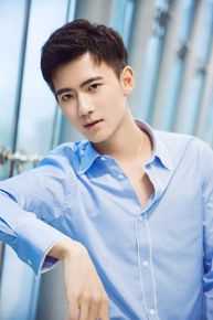 最新赵顺然性感图片