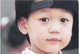 崔珉豪(Choi Minho、)珉豪童年照生活照相册