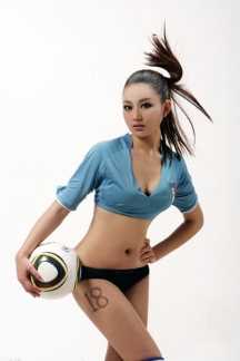 最新足球宝贝成立“反潜联盟”,立誓夹紧双腿_壁纸