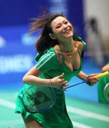 最新羽球宝贝挥拍热舞,身材傲人“胸”器逼人图集