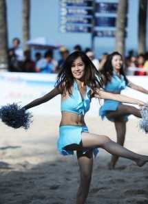 最新沙排锦标赛:沙排宝贝热舞挥洒青春,互拥玩暧昧壁纸