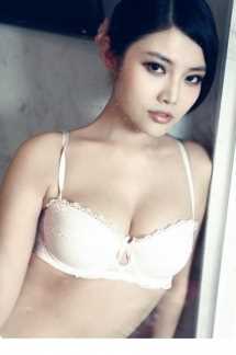 精选美女宝贝徐冬冬为刘翔拍湿身诱惑图册