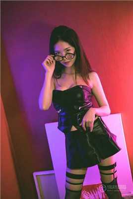 高清夜店美女超酷超火爆性感人体艺术套图图集