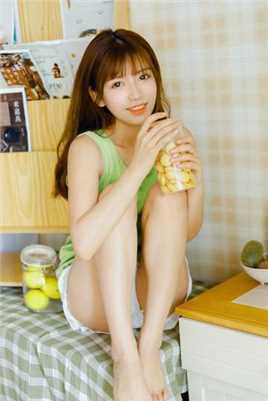 最全自然美女素颜女神热裤吊带长腿美臂诱惑性感相册