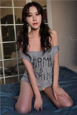 高清性感小妖精茯苓香肩半露性感人体艺术照图集