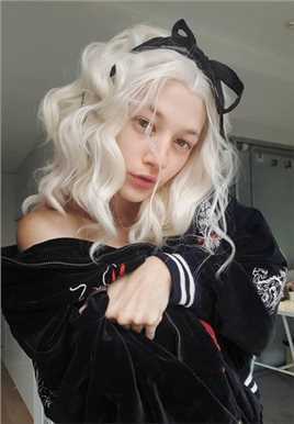 特别专辑外国银发美女喂饱小妖精的嫩苞性感图片图片