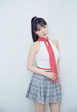 高清清纯活力美女徐冬冬短裙大长腿吸晴养眼明星图集