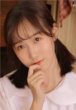 优质可爱绝俗的清纯可人甜美稚嫩私房养眼相册