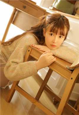 最新清秀气质长腿白丝美女私房俏皮惹火清纯诱惑壁纸