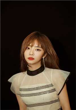 最新90后甜美清纯短发少女谭松韵时尚图片壁纸