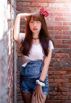 日系清纯美女吕家伶外拍图片