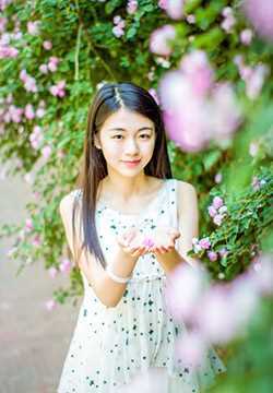 最新好看的清纯唯美女生图片图集