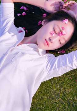 高清清纯长发美女户外唯美大片图集