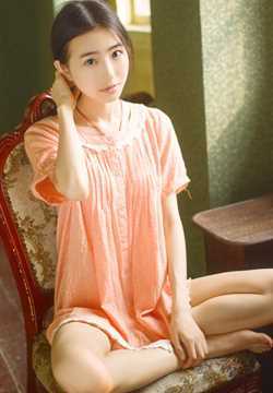 最全90后清纯美女居家照片相册