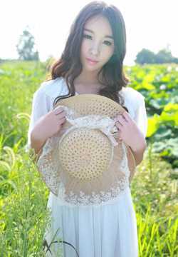 特别专辑秀人网长发mm梓萱Crystal清纯唯美外拍照图片