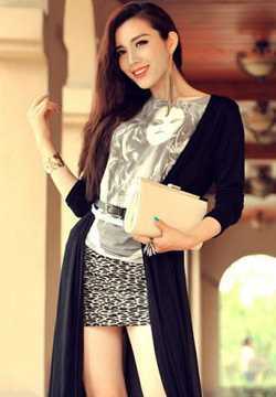 最新清纯长发美女时尚街拍大片壁纸