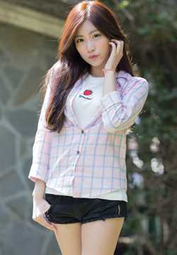 优质校花女神张楚珊清纯唯美外拍照图片