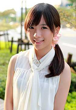 高清清纯甜美可爱90后迷人街拍图集