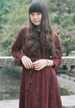 街拍网络清纯美女小雨高清写照