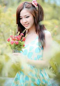 高清清纯美女唯美户外图册