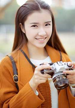 高清清纯少女户外迷人笑容写照图集