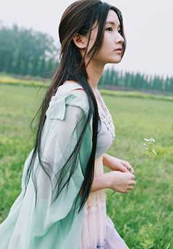 优质清纯女孩绿色田园迷人写照相册