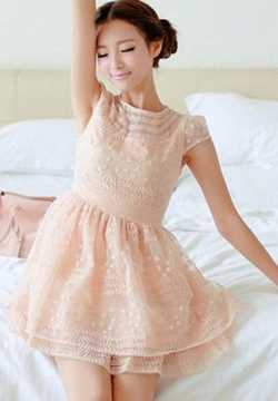 优质清纯美女胡欢欢裸色裙装图片