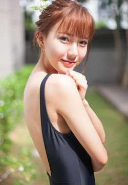 高清清纯女孩户外秀迷人美背图集