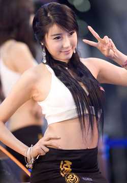 精选韩国可爱车模高清迷人图册