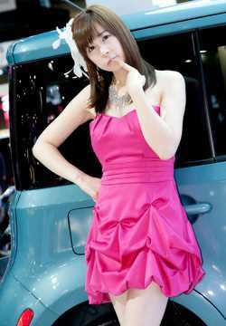 最新韩国车模韩敏智短裙可爱迷人壁纸