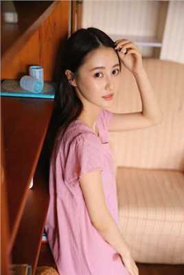 特别专辑萝莉杏眼流波甜美女孩俏皮私房照图片