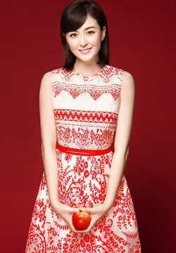 高清戴娇倩圣诞节大片展甜美笑容图集