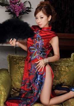 最新日本性感旗袍美女私房秀大长腿壁纸