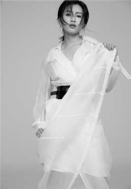 时尚商务风格美女苏青文艺复古个人艺术照图片