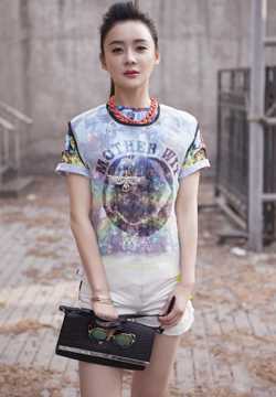 高清袁姗姗百变时尚造型户外高清图集