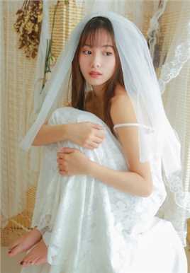 精选日本美女白纱长裙养眼森系自然迷人清纯艺术照图册